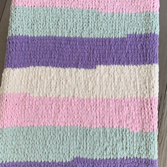 Final Price Drop  Spring Blanket Handmade NWOT - Picture 5 of 13